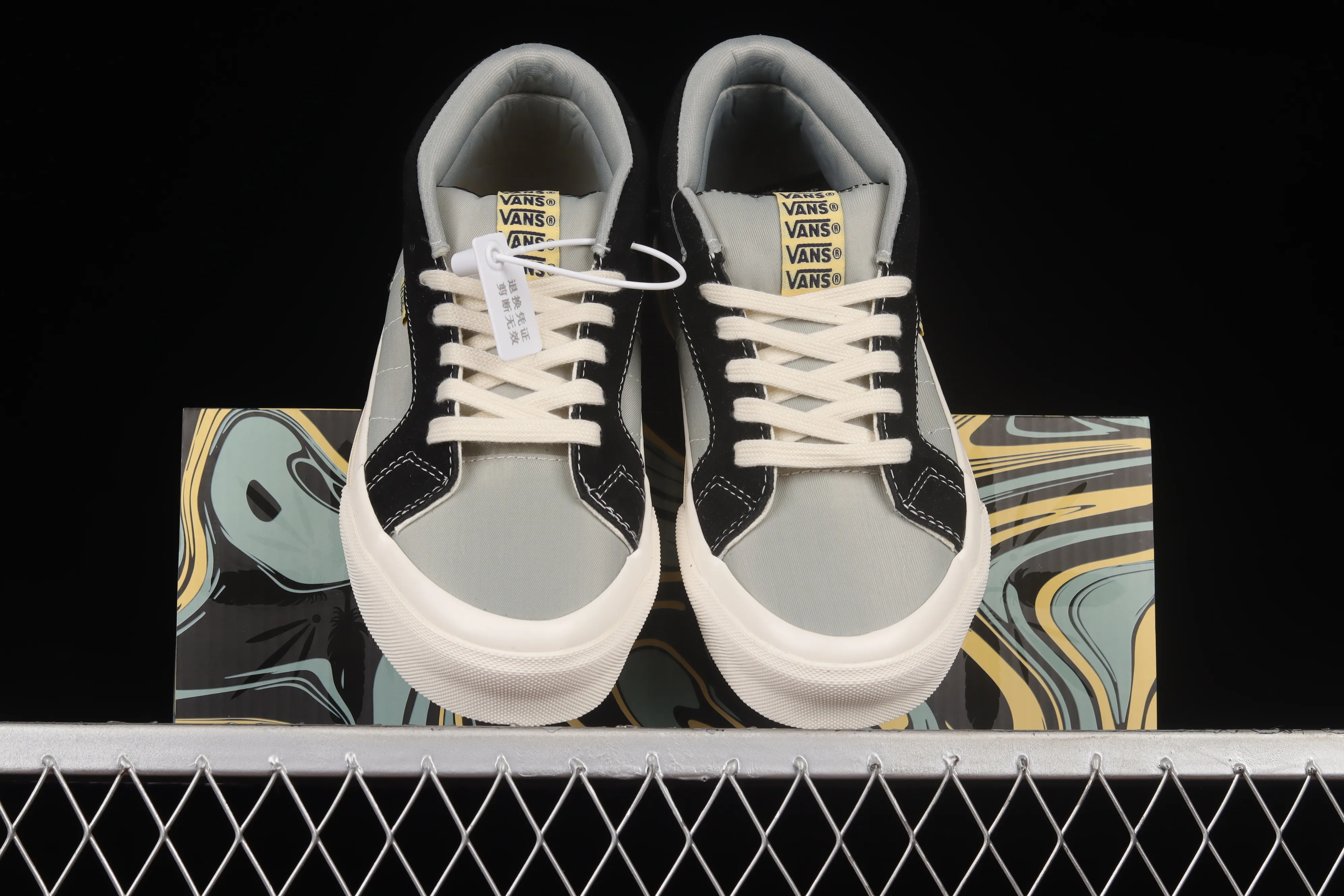 All categories Vans Vans series Vans Mid Vans China Vans Th Snake Trail Lx joint model China casual sneakers VN0A4UWR26M